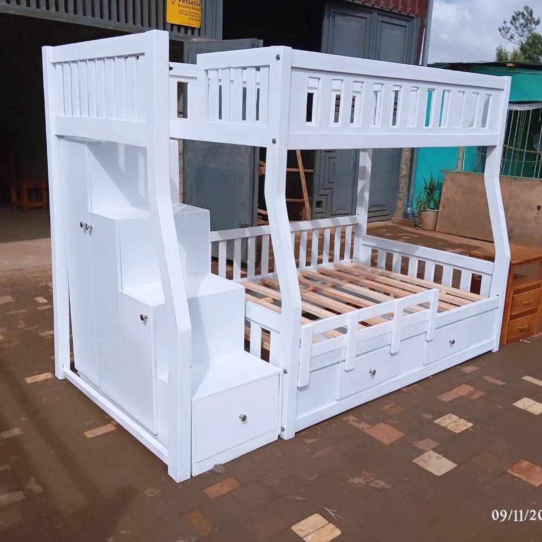 Bunk Bed with Safety Rails